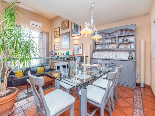 Casa pareada en venta en Leganés, Valdepelayo Montepinos Arroyo Culebro. Chalet pareado en venta en Calle de Antonio Cánovas del Castillo. Casas pareadas.