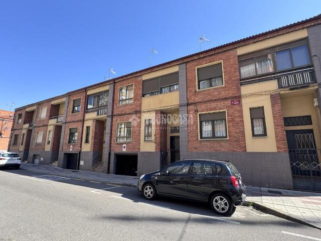 Casa pareada en venta en León, San Mamés La Palomera. Casa en venta en León. Casas pareadas.