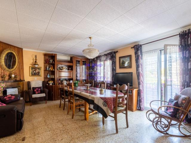 Casa pareada en venta en Llançà, La Vila Costa Brava. Casa Chalet. Casas pareadas.
