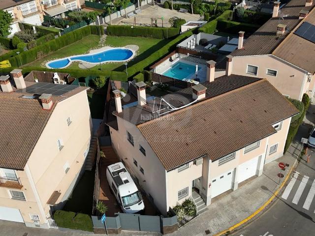 Casa pareada en venta en Lliçà d´Amunt. Casas pareadas Lliçà.