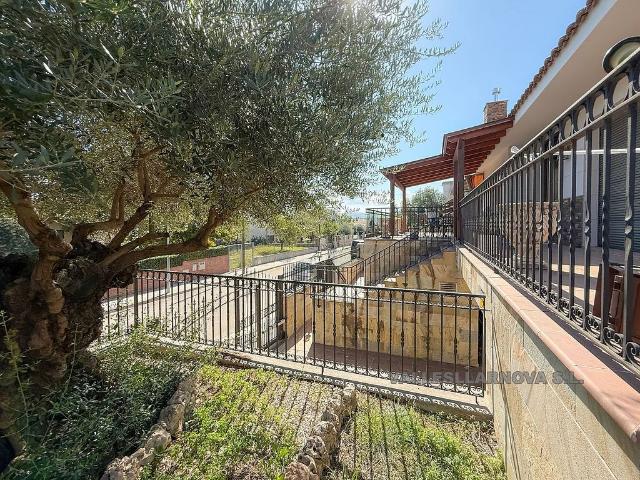 Casa pareada en venta en Lliçà de Vall, de 320 m² 4 habitaciones por 465.000