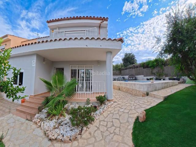 Casa pareada en venta en Monserrat. SIGMA & CO. REAL ESTATE PRESENTA ESTA EXCLUSIVA OPORTUNIDAD EN MONTSERRAT. Casas pareadas.