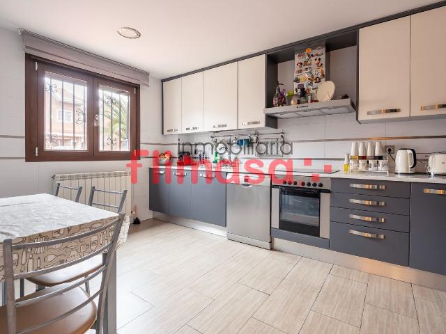 Casa pareada en venta en Villaviciosa de Odón, Castillo Campodón. Chalet pareado muy amplio. Casas pareadas Villaviciosa de.