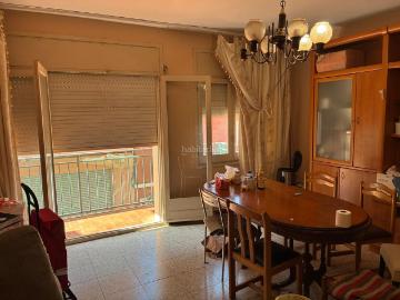 Casa pareada en venta en Mataró, La Llàntia. Gran oportunidad casa en venta con garaje privado de 130 metros. Casas pareadas.