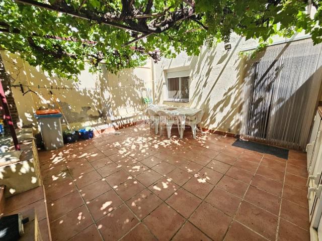 Casa pareada en venta en Madrid, San Isidro. Casa en venta en Madrid. Casas pareadas.