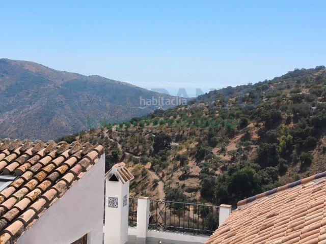 Casa pareada en venta en Málaga, Olías. UNA CASA CON MUCHO ENCANTO BIEN CONSTRUIDA. Casas pareadas.