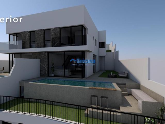 Casa pareada en venta en Málaga, Fuente Alegre El Chaparral Los Morales. Obra nueva en Puerto de la Torre Viviendas unifamiliares con piscina y calidades premium. Casas pareadas.