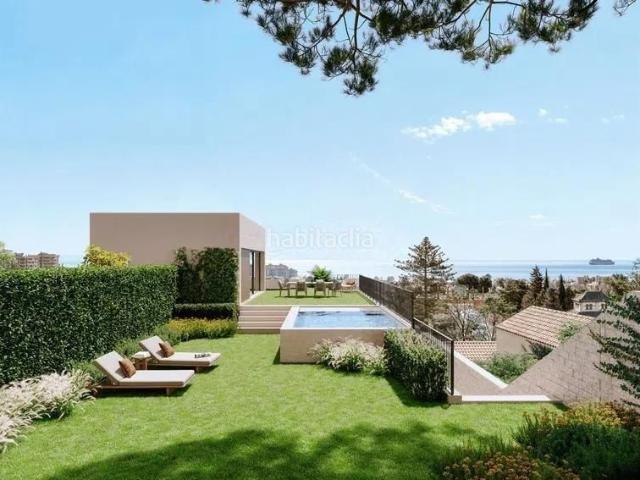 Casa adosada en venta en Málaga, Pedregalejo Morlaco. OBRA NUEVA EN EL CORAZÓN DE PEDREGALEJO. PROMOCIÓN DE LUJO UBICADA EN UN ENTORNO ÚNICO Y CONSOLIDADO, DESTACANDO POR SU PROYECTO D. Casas.