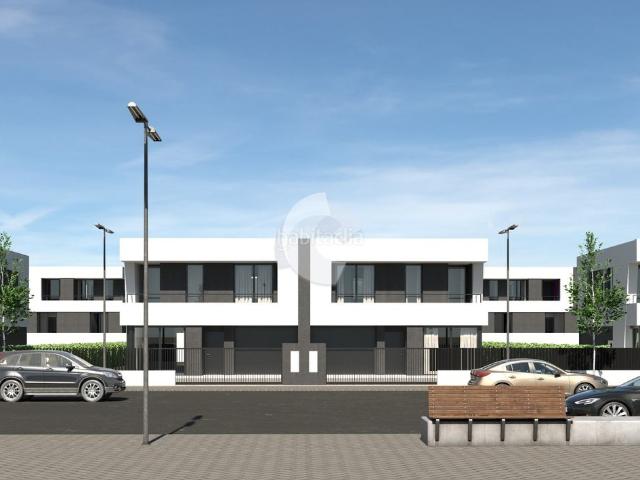 Casa pareada en venta en Miño. Descubre el hogar de tus sueños en Miño! Este exclusivo chalet pareado de obra nueva ofrece el equilibrio perfecto entre comodidad. Casas pareadas.