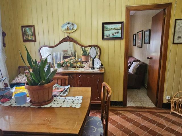 Casa pareada en venta en Narón, O Feal Xubia. Se venden 2 casas con finca cerrada. Casas pareadas.