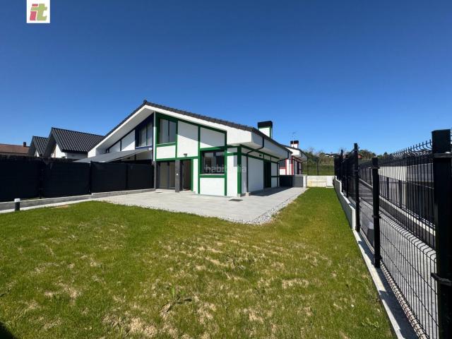 Casa pareada en venta en Sopela. Precioso adosado en Sopela. Casas pareadas.