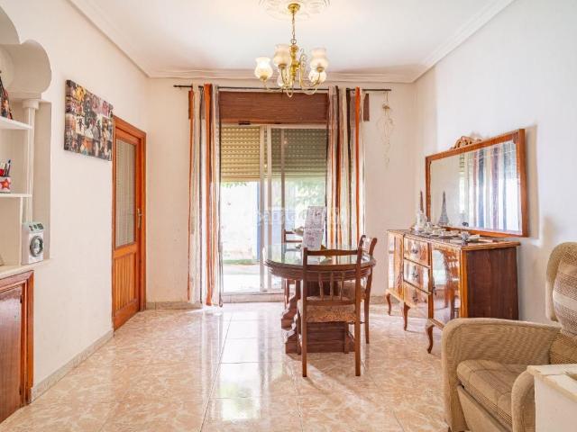 Casa pareada en venta en Sabiote. Casa en venta en Sabiote. Casas pareadas.