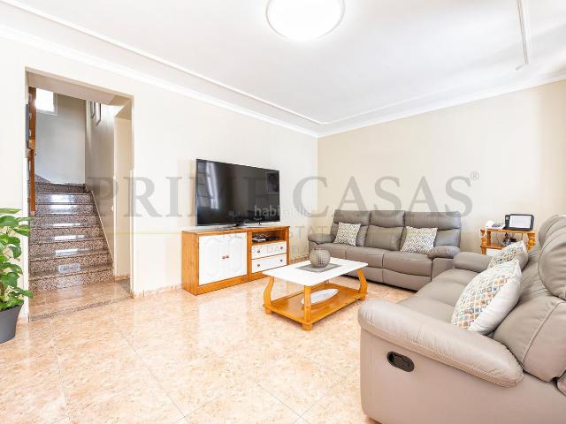 Casa pareada en venta en Santa Lucía de Tirajana, Vecindario El Doctoral Cruce de Sardina. CHALET PAREADO CON AZOTEA Y VISTAS AL MAR. Casas pareadas Santa Lucía de.