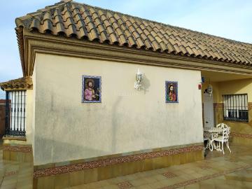 Casa pareada en venta en San Fernando, Camposoto Gallineras. Chalet pareado con amplio jardín. Casas pareadas San.