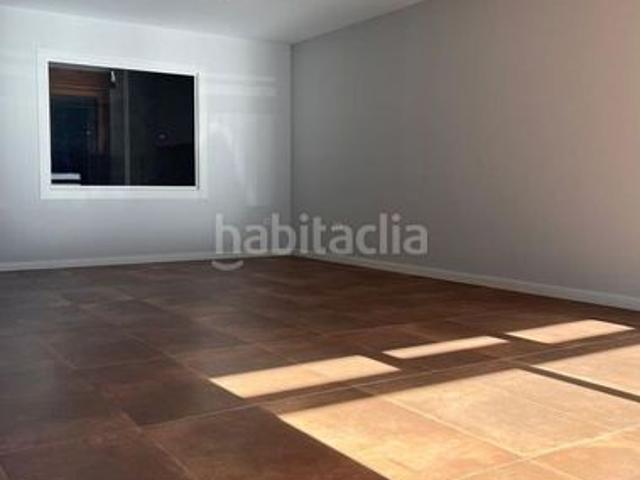 Casa pareada en venta en San Leonardo de Yagüe. CASA. Casas pareadas San Leonardo de.