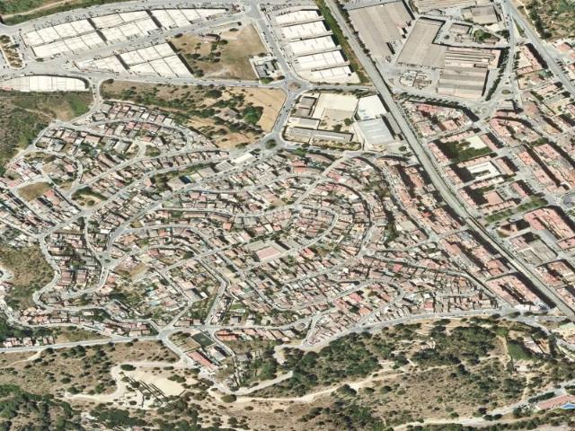 Casa pareada en venta en Sant Vicenç dels Horts. Chalet adosado en venta en calle Badajoz. Casas pareadas Sant Vicenç dels.