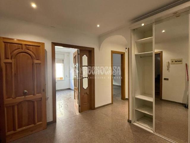 Casa pareada en venta en Sant Joan Despí, Les Planes. Casa en venta en Sant joan despí. Casas pareadas Sant Joan.