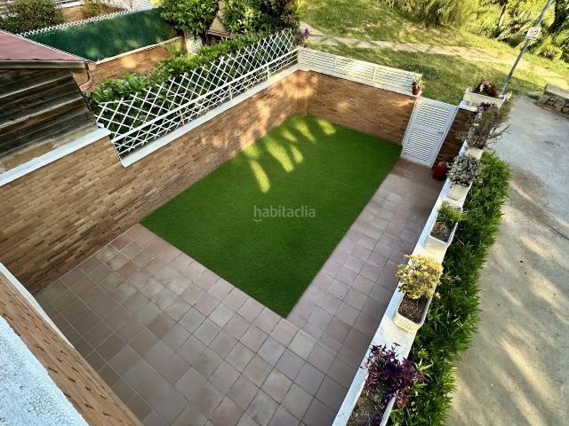 Casa pareada en venta en Sant Joan Despí, Torreblanca. EXCLUSIVO CHALET PAREADO ESQUINERO EN TORREBLANCA. ¡PIEZA ÍUNICA EN LA ZONA!. Casas pareadas Sant Joan.