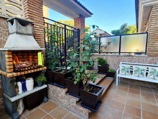 Casa pareada en venta en Santa Coloma de Gramenet, Singuerlín. Casas pareadas Santa Coloma de.