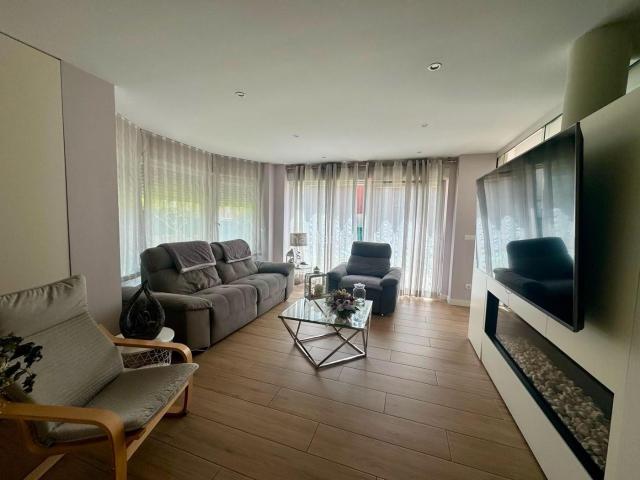 Casa pareada en venta en Santa Cruz de Bezana, Bezana Prezanes. MINIMALISMO, ELEGANCIA Y ARQUITECTURA!. Casas pareadas Santa Cruz de.
