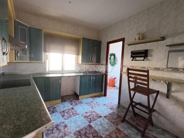 Casa pareada en venta en Santa Elena. Casa en venta en Santa elena. Casas pareadas Santa.