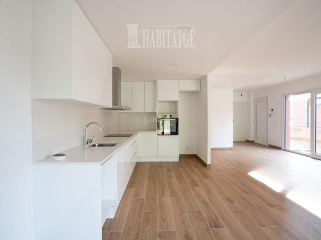 Casa pareada en venta en Santa Eugènia de Berga. Casa aparellada en venda d'obra nova a Santa Eugènia de Berga. Casas pareadas Santa Eugènia de.