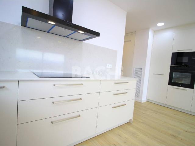 Casa pareada en venta en Calldetenes. Diseño, eficiencia y naturaleza cerca de Vic. Casas pareadas.