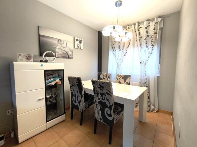 Casa pareada en venta en Santa María de Cayón. Chalet Pareado en La Nogalera, Argomilla. Casas pareadas Santa María de.