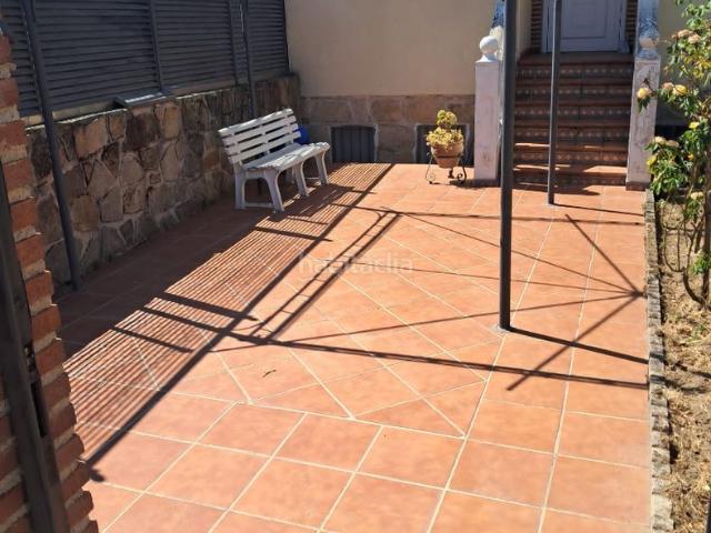 Chalet en venta en Santa María del Tiétar. Chalet pareado en Santa María del Tiétar. Chalets Santa María del.