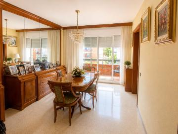 Casa pareada en venta en Santa Perpètua de Mogoda. Casa adosada en Terrablanca. Casas pareadas Santa Perpètua de.