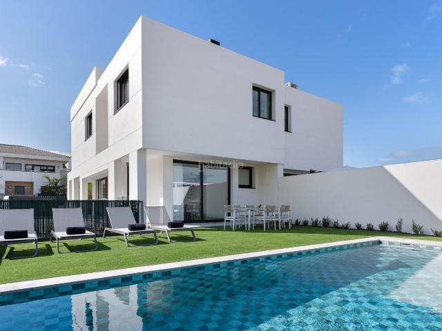 Casa pareada en venta en Santa Úrsula, La Quinta. Exclusivo Pareado de Lujo en Santa Úrsula La Quinta. Casas pareadas Santa.