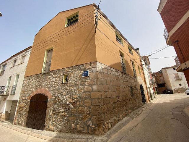 Casa pareada en venta en Sarroca de Lleida, de 250 m² 4 habitaciones por 190.000
