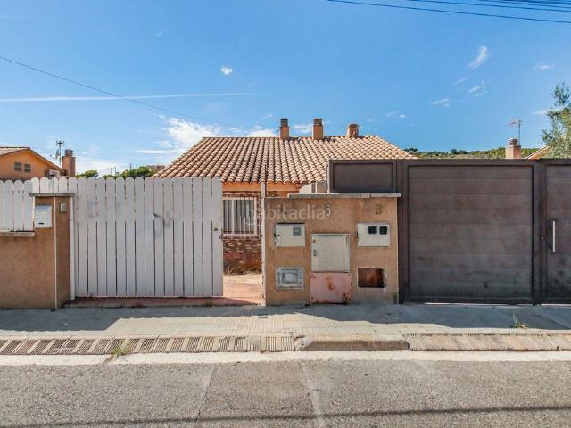 Casa pareada en venta en Segur de Calafell, Segur de Calafell Nucli Urbà Costa Dorada. Solvia Inmobiliaria Chalet adosado Calafell. Casas pareadas Segur de.