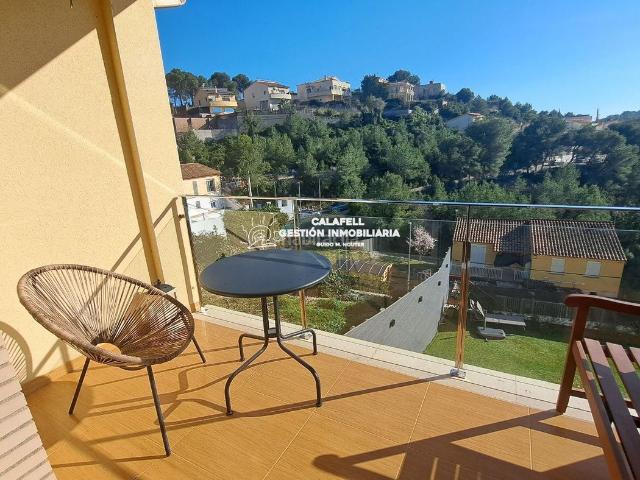 Casa pareada en venta en Segur de Calafell, Valldemar Montmar Costa Dorada. CASA PAREADA REFORMADA EN VALLDEMAR, CALAFELL. Casas pareadas Segur de.