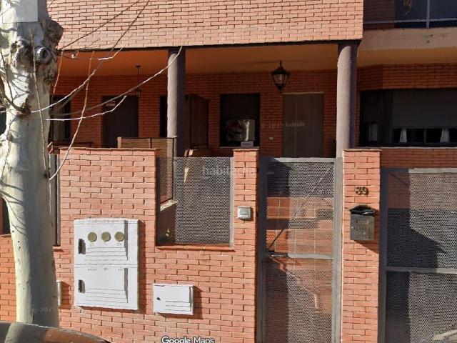 Casa pareada en venta en Seseña, Los Robles. SE VENDE inmueble ALQUILADO en Seseña. Casas pareadas.