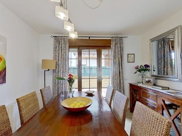 Casa pareada en venta en Suances. PRECIOSO CHALET EN CORTIGUERA DE 4 DORMITORIOS. Casas pareadas.