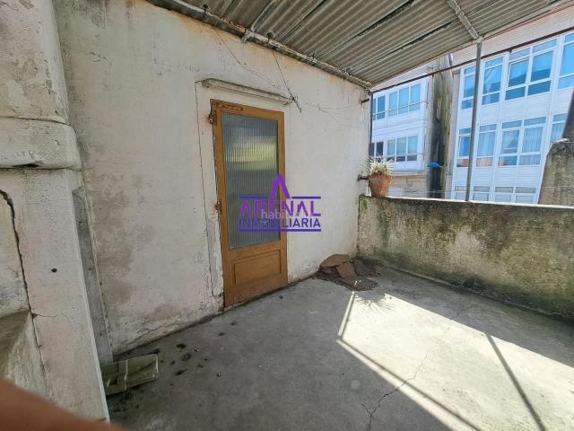 Casa pareada en venta en Pobra do Caramiñal A. En calle peatonal, a dos calles. Casas pareadas Pobra do Caramiñal.