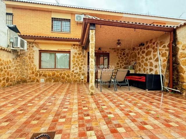 Casa pareada en venta en Portillo de Toledo. Casa en venta en Portillo de toledo. Casas pareadas Portillo de.
