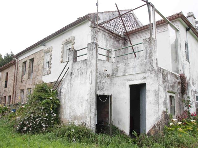 Casa pareada en venta en Padrón. SE VENDE CASA CONTERRENO EN IRIA FLAVIA, PADRON, LA CORUÑA. Casas pareadas.