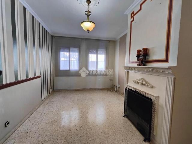Casa pareada en venta en Palacios y Villafranca Los. Casa en venta en Los palacios y villafranca. Casas pareadas Palacios y Villafranca.