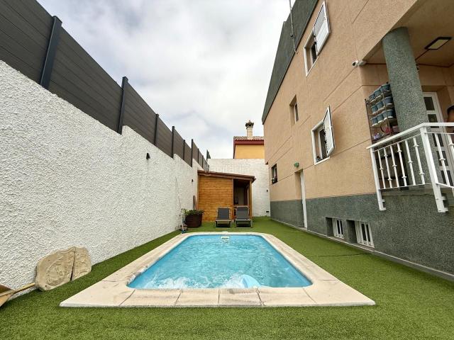 Casa pareada en venta en Palmas de Gran Canaria Las, Las Mesas El Toscón. Casas pareadas Palmas de Gran Canaria.