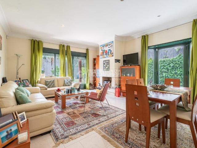 Casa pareada en venta en Paracuellos de Jarama, Miramadrid. Casa en venta en Paracuellos de jarama. Casas pareadas Paracuellos de.