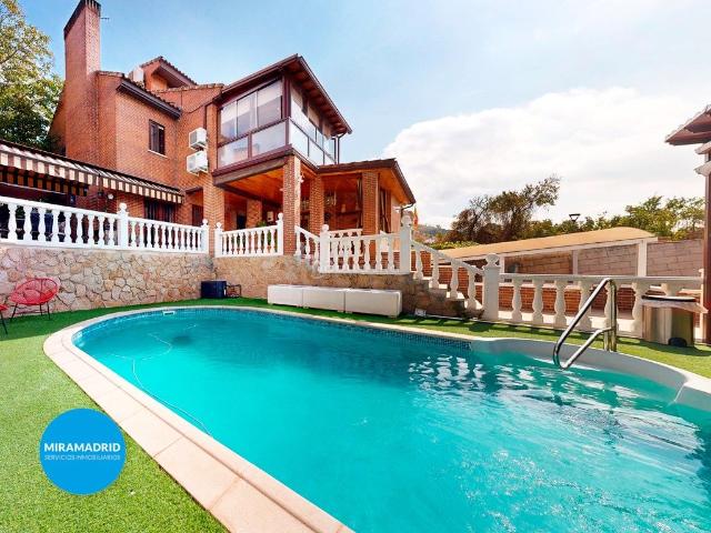 Casa pareada en venta en Paracuellos de Jarama, Altos de Jarama. Chalet Pareado con piscina. Casas pareadas Paracuellos de.