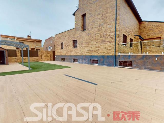 Casa pareada en venta en Parla, Parla Este. Casas pareadas.