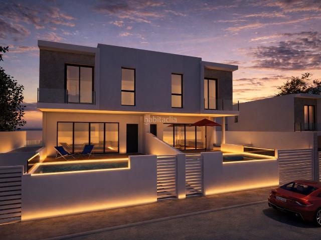 Casa pareada en venta en Peligros. PIETRA VILLAS. Casas pareadas.