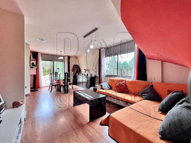 Casa pareada en venta en calle De la Barquera, Perafort, de 140 m² 4 habitaciones por 346.000