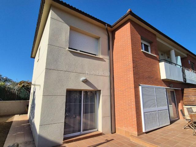 Casa pareada en venta en Piera. Piera, casco urbano. Casas pareadas.