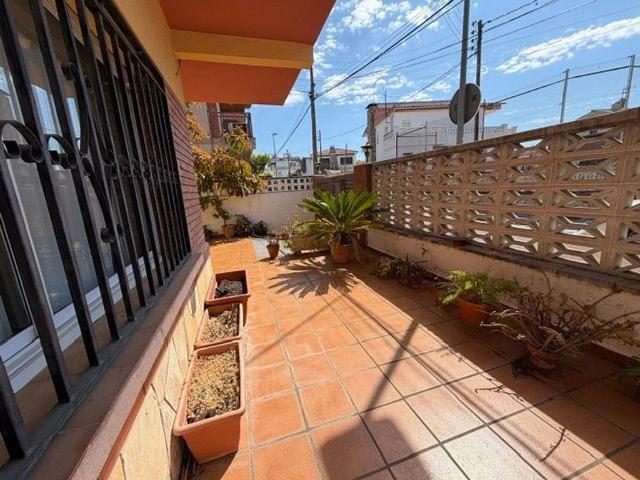 Casa pareada en venta en calle De Narcís Monturiol, Premià de Mar, de 160 m² 3 habitaciones por 520.000