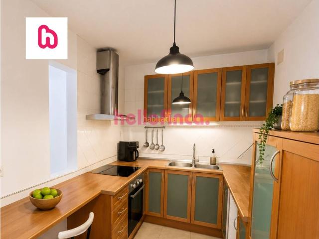 Casa pareada en venta en Roca del Vallès La. Exclusiva casa pareada esquinera con jardín privado en la Torreta La Roca del Valles. Casas pareadas Roca del Vallès.