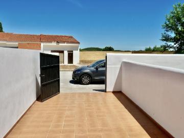 Casa pareada en venta en Ronquillo El. Chalet Pareado con Piscina en el Ronquillo. Casas pareadas Ronquillo.